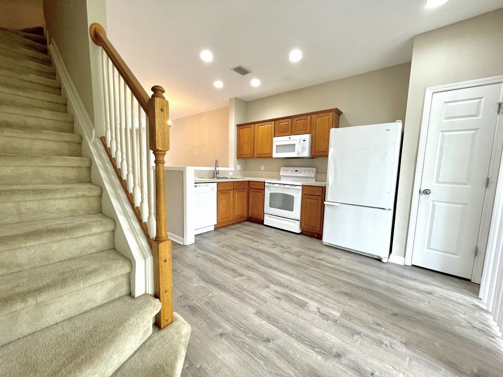 Townhome in Desirable gated Wolf Creek Community! property image