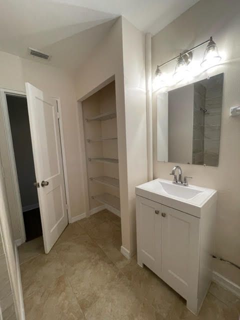 Adorable Murray Hill Duplex Unit! property image