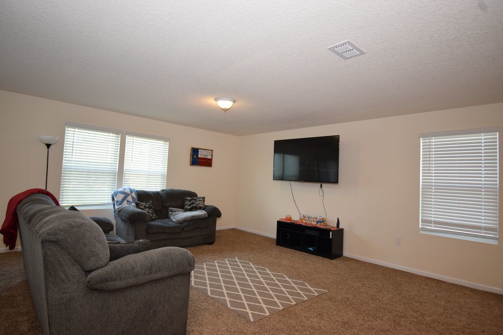 Alta Lakes Living! 4BR Home with Water View & Pool & Amenities Access property image