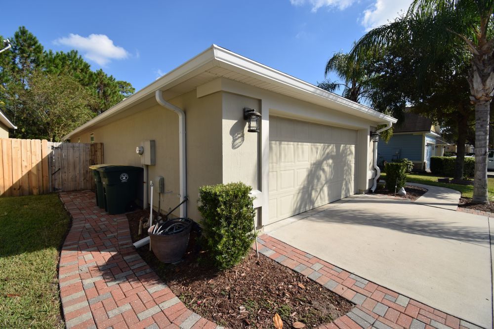 Beautiful 4 Bedroom 2 Bath Home Great Location To Beaches, Shopping & Highways! property image