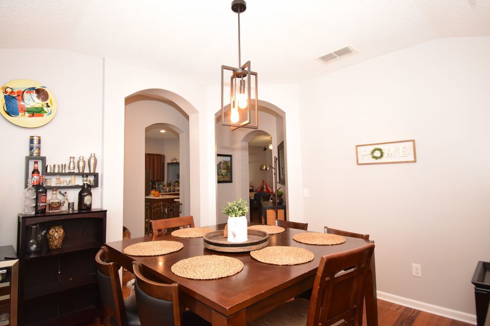 Beautiful 4 Bedroom 2 Bath Home Great Location To Beaches, Shopping & Highways! property image
