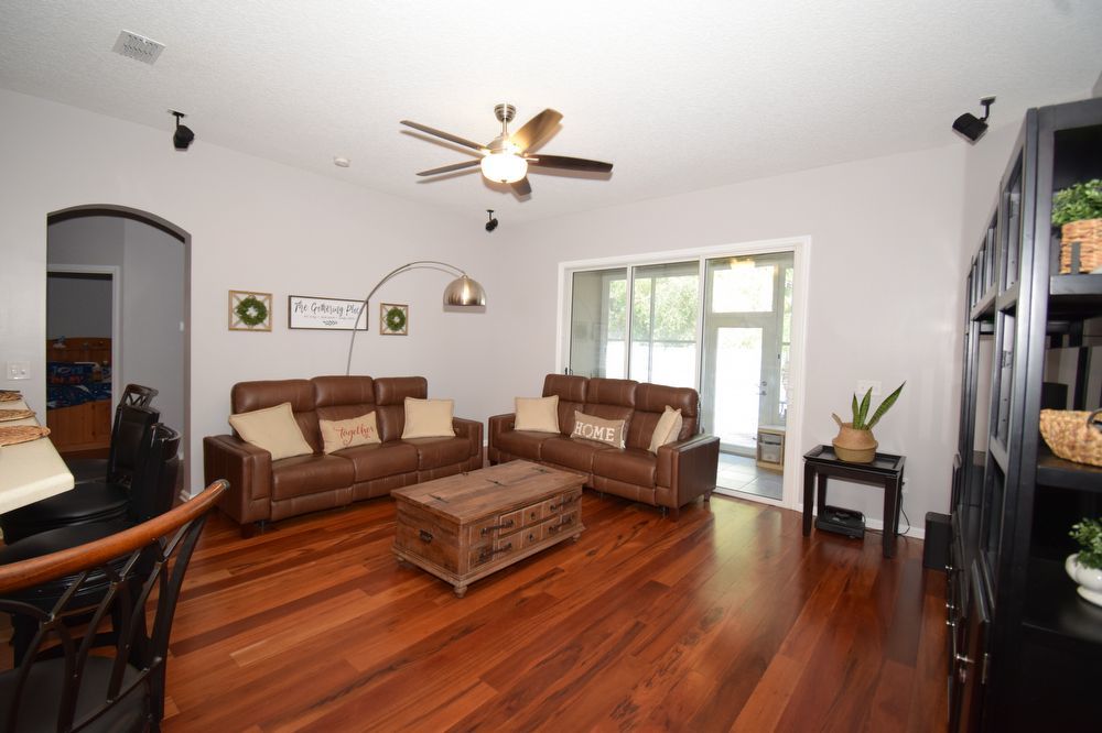 Beautiful 4 Bedroom 2 Bath Home Great Location To Beaches, Shopping & Highways! property image